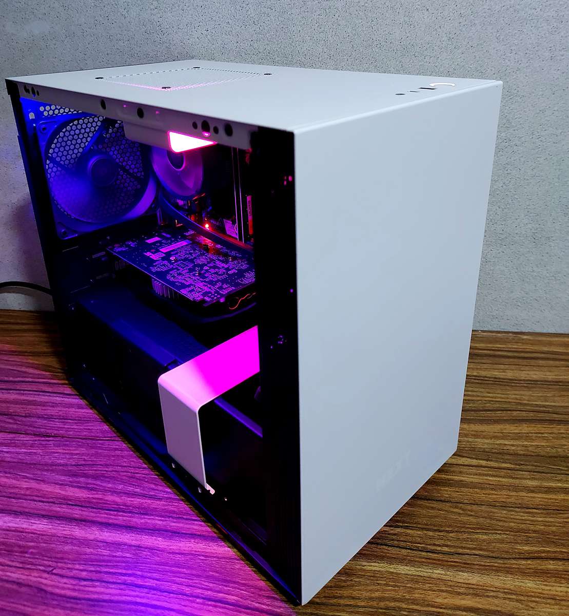 Nzxt i5 Gaming Pc*16GB Ram*256GB M.2 SSD*3GB Graphics