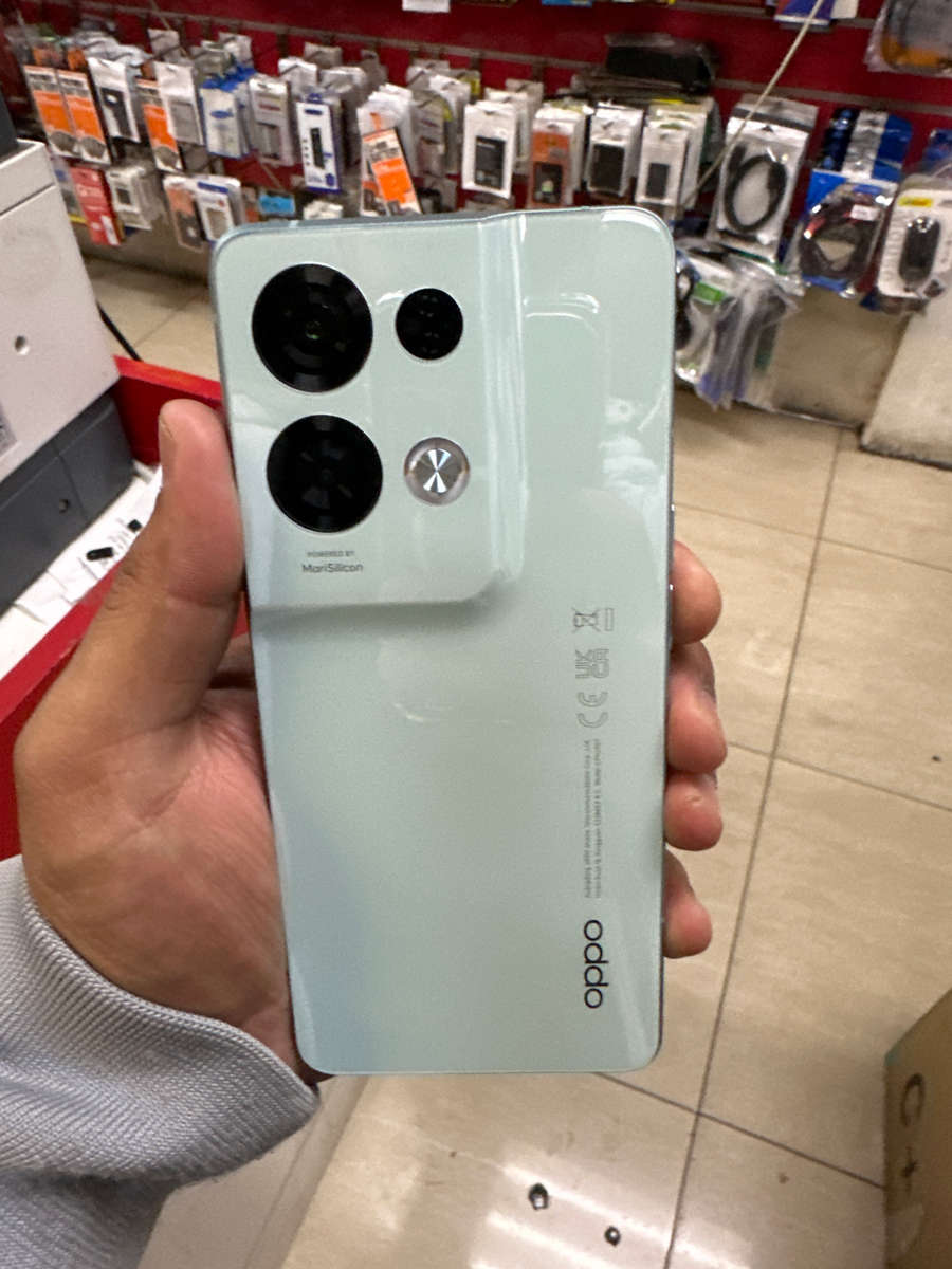 Oppo Reno 8pro Used like new dual sim