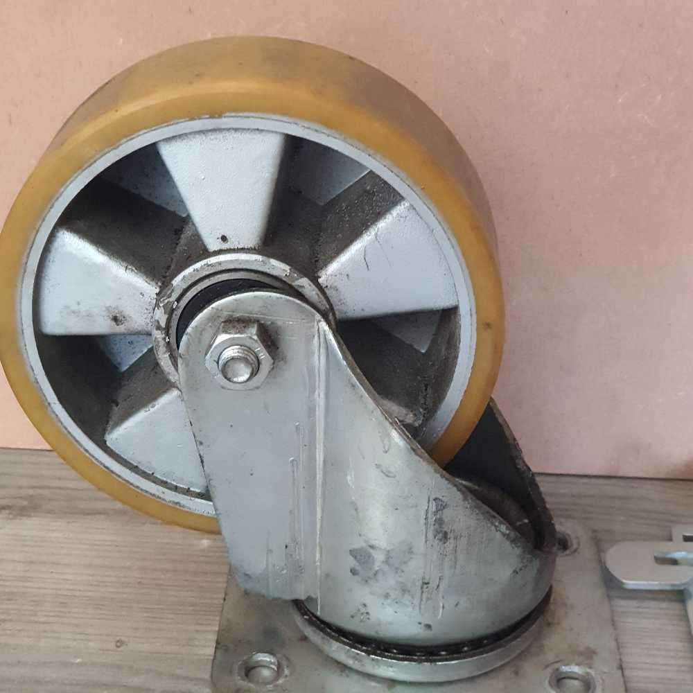 Joblot tools and big heavy duty wheel