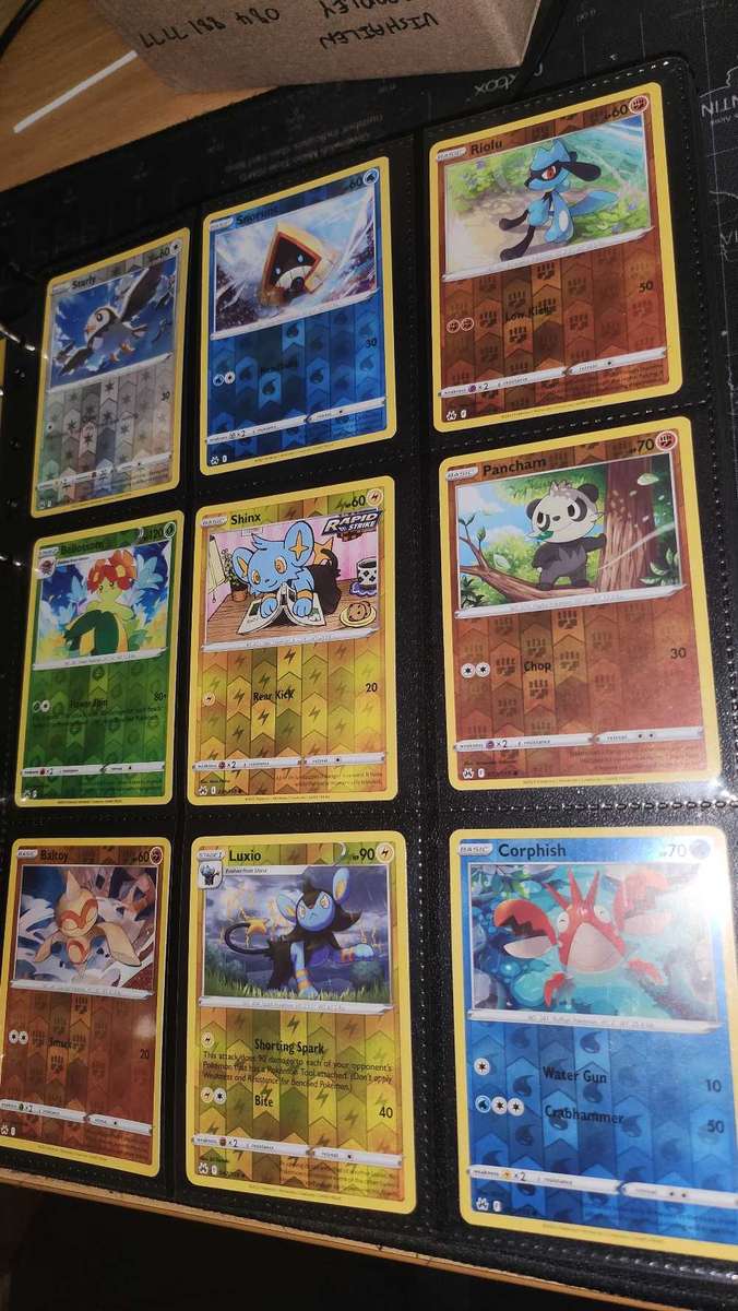 AUCTION - 36 ORIGINAL HOLOGRAPHIC POKEMON CARDS