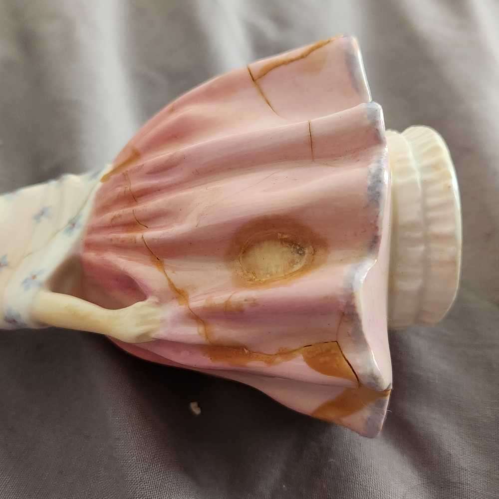 Rare and highly collectable porcelain figurines - please read