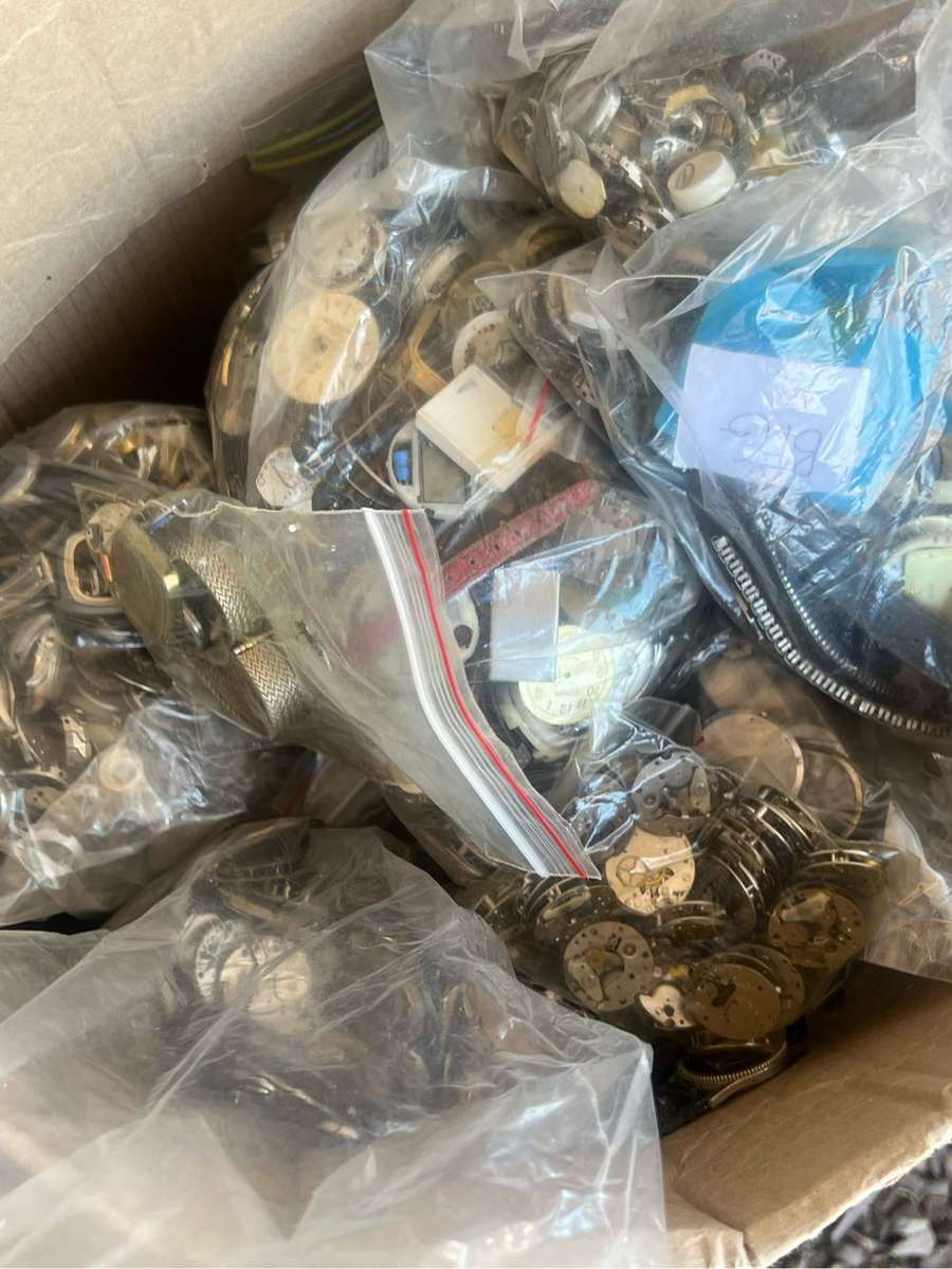 Random mechanical vintage watch spares