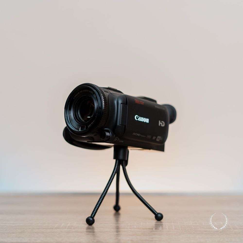 Canon VIXIA HF G40 Bundle