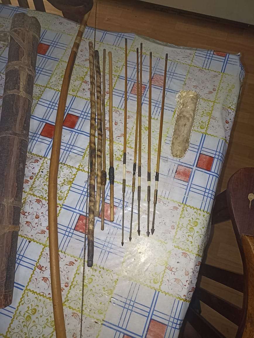 Koisan /Bushman bow and spheres