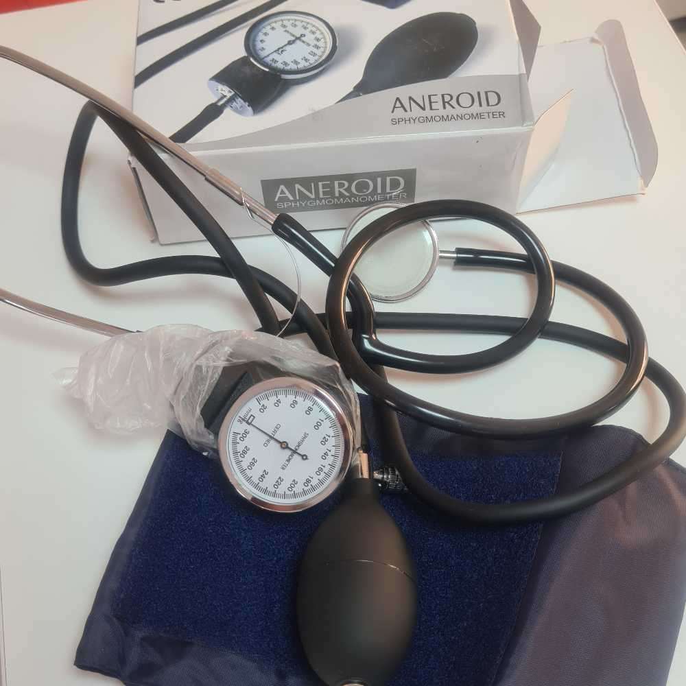 2 in 1 Aneroid sphygmomanometer and stethoscope BloodPressure Machine