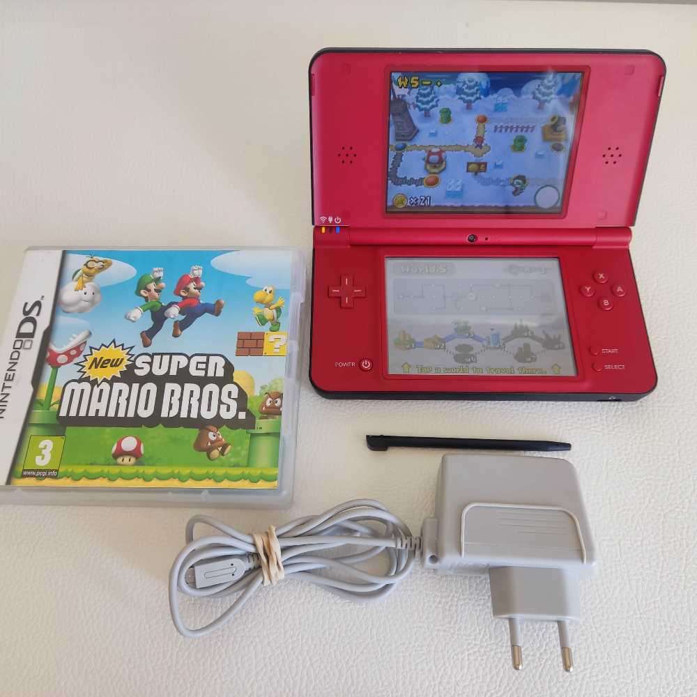 Nintendo Dsi XL console Super Mario Bros 25th anniversary edition +Game