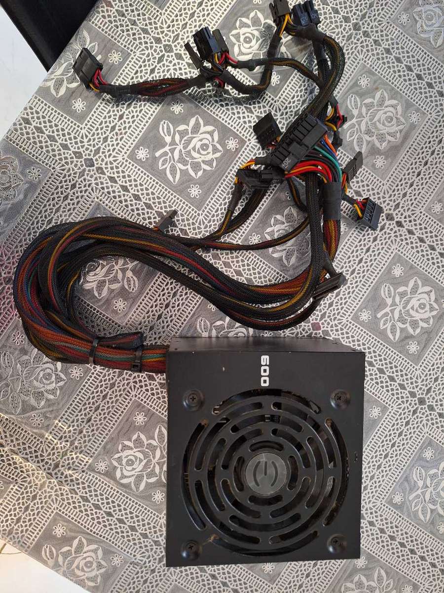 EVGA 600W 80 plus white power supply