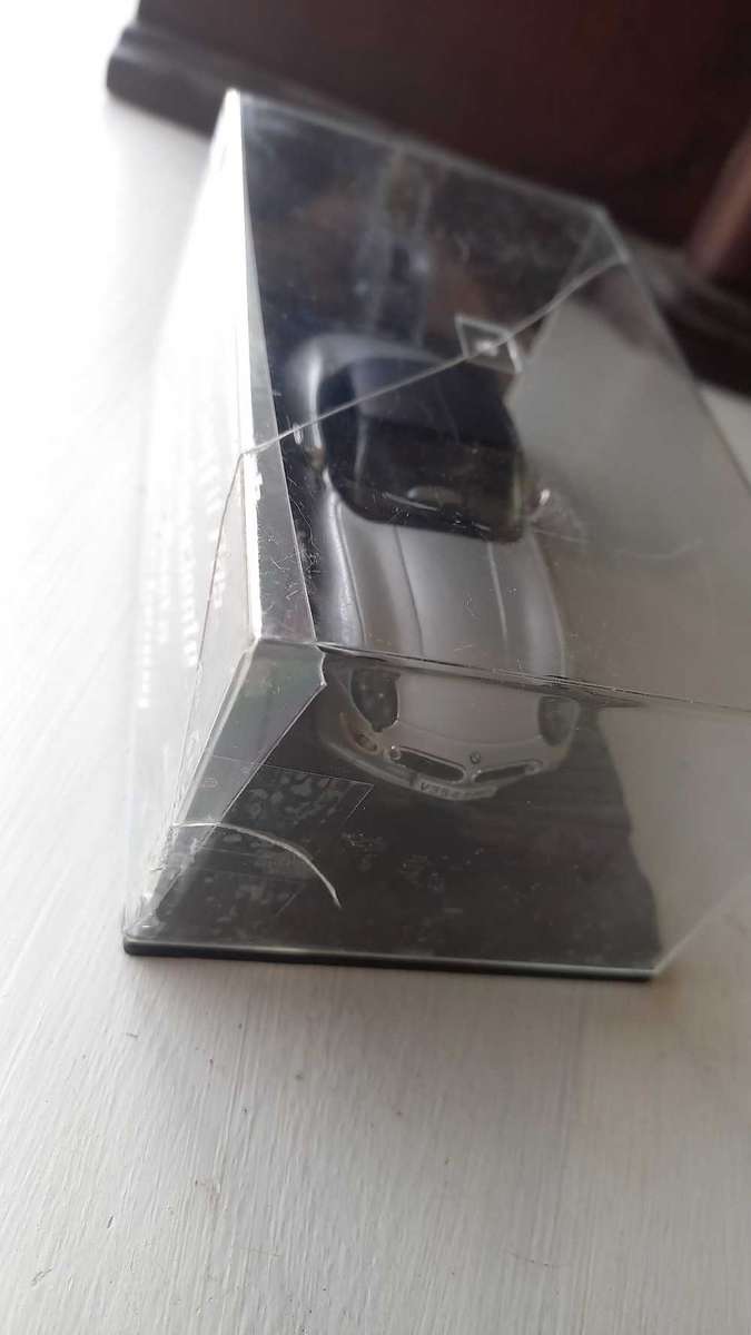 007 BMW Z8 - The World is Not Enough