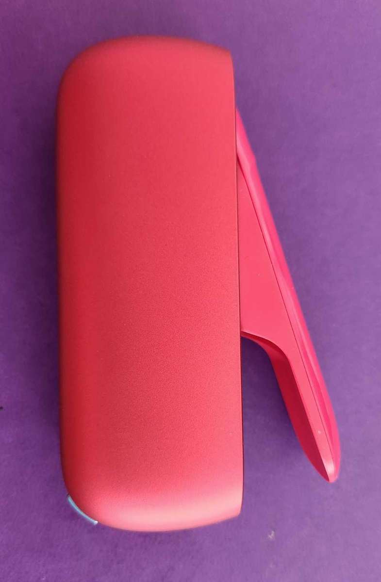 QUIT SMOKING!! Use this nicotine roaster-a hybrid vape cigarette (IQOS)