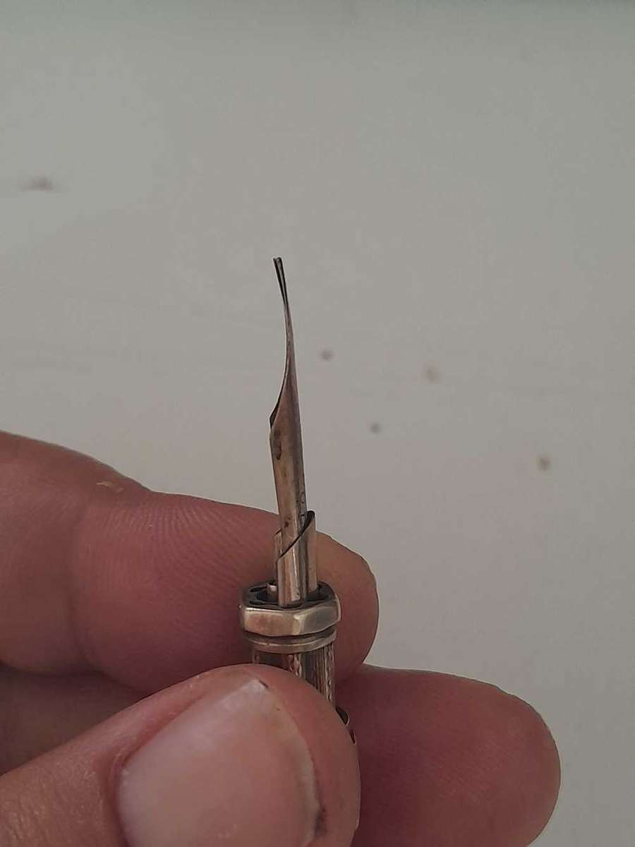 Vintage Diamond no 2 pointed with pencil