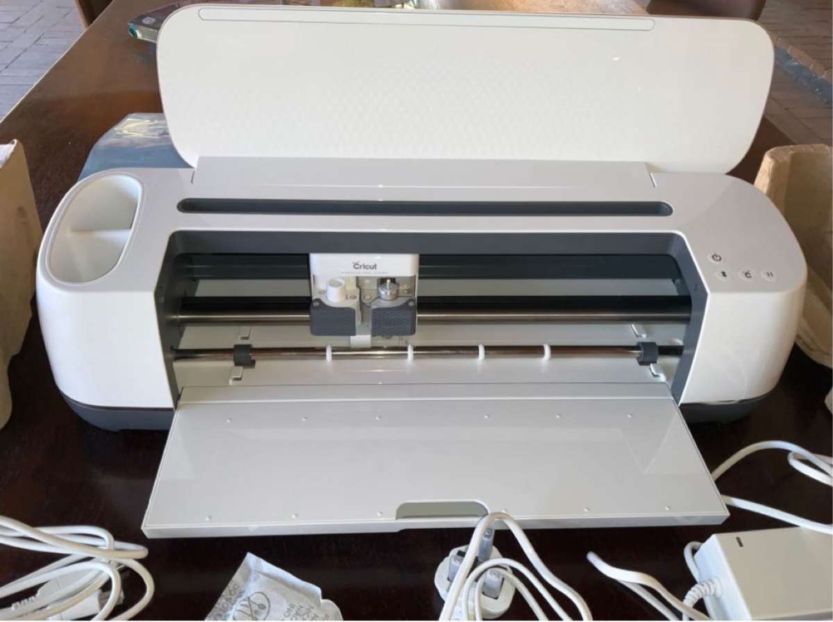 Cricut maker- faulty**for spares**