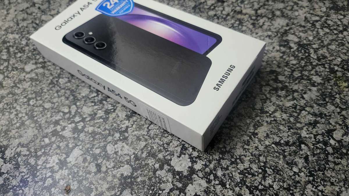 Samsung Galaxy A54 Brand New-No Reserve!