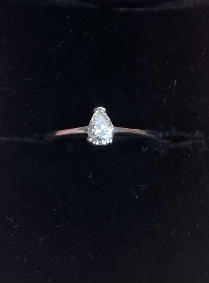 0.28ct Pear Cut Diamond White Gold Ring