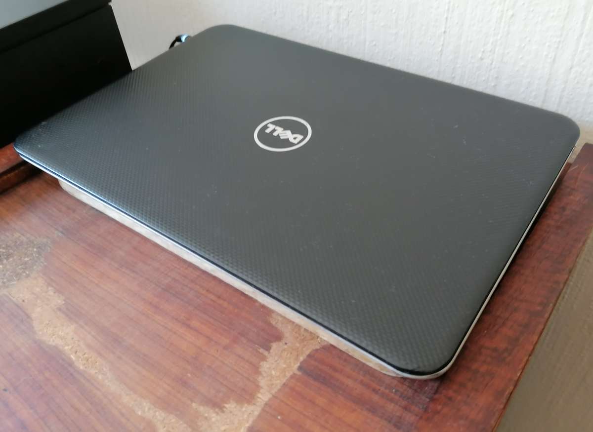 Dell Vostro 2521 Black Laptop