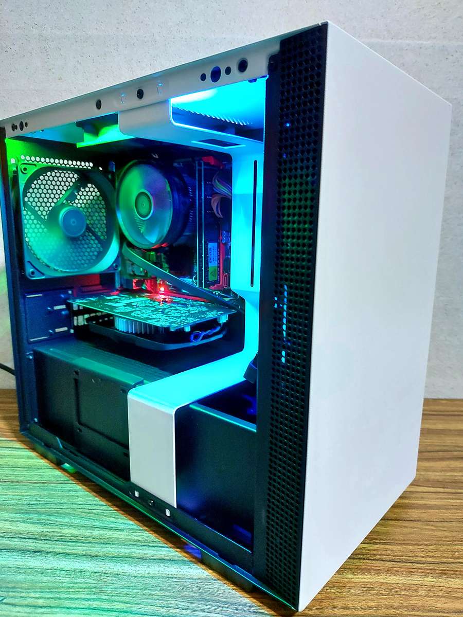 Nzxt i5 Gaming Pc*16GB Ram*256GB M.2 SSD*3GB Graphics