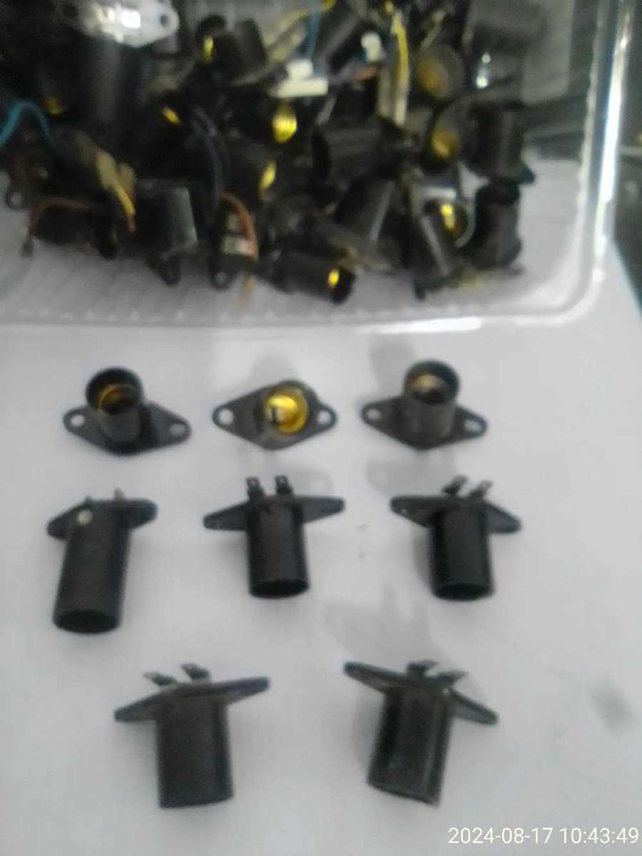 LAMP HOLDERS ( 64 IN TOTAL)