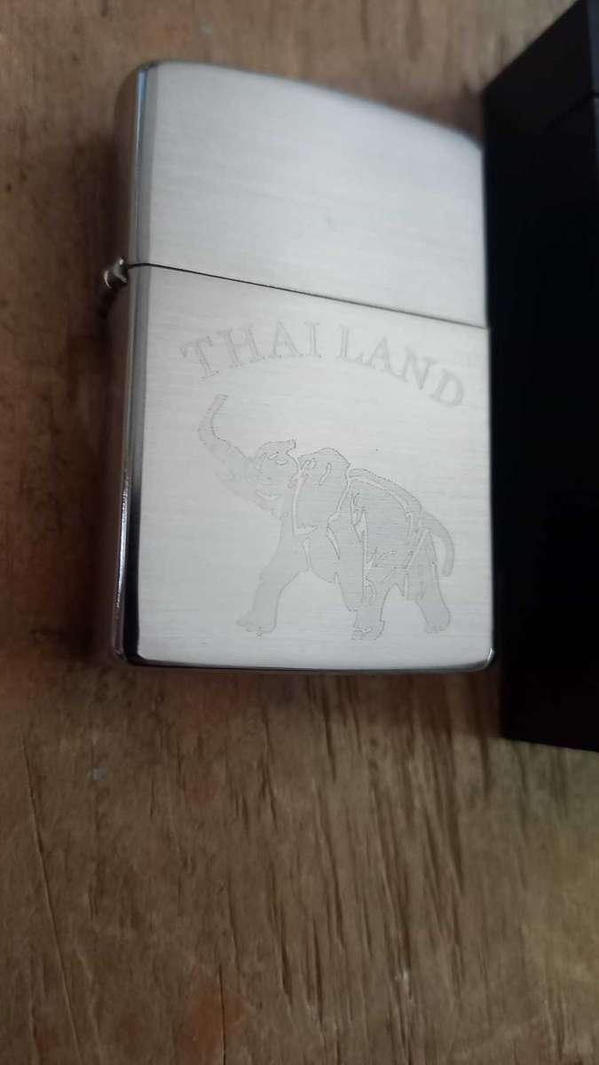 Zippo Steel Thailand Motif