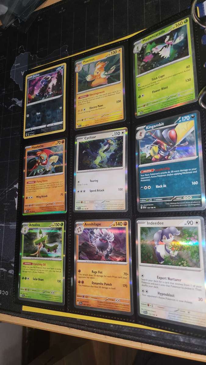 AUCTION - 36 ORIGINAL HOLOGRAPHIC POKEMON CARDS