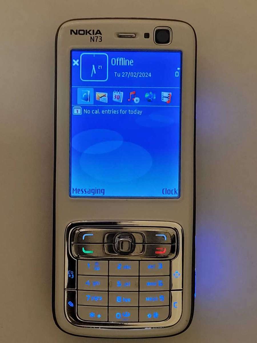 Nokia N73