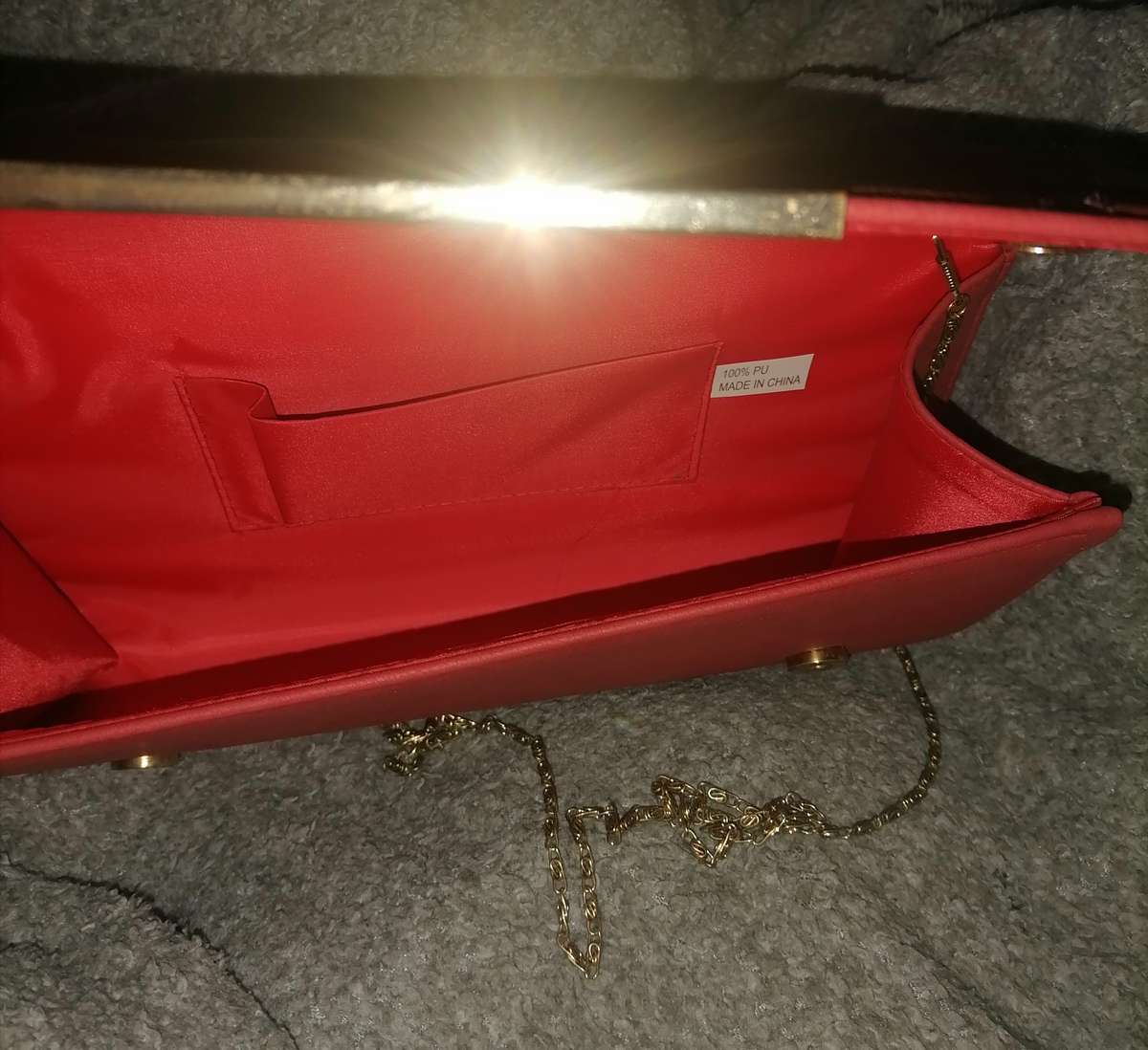 30 cm Brick red clutch bag with necklace set