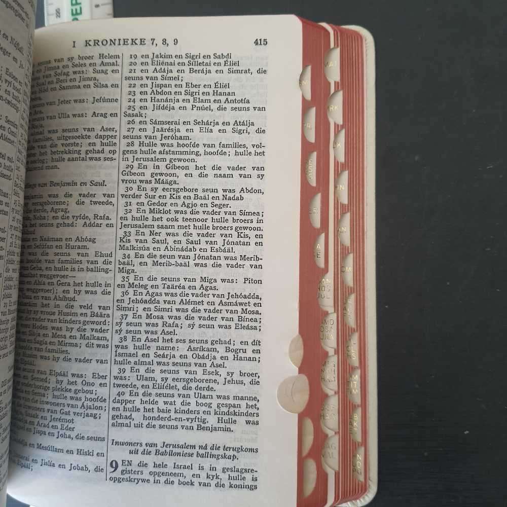 Die Bybel ou en nuwe testament 1964 in vg cond