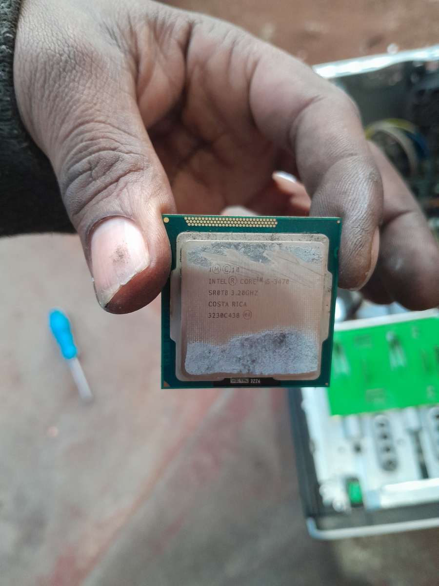 Intel i5 3470 processor (SOCKET LGA 1155), 3.2 GHZ FOR SALE!