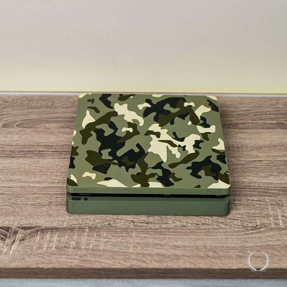 Limited Edition PlayStation 4 Slim