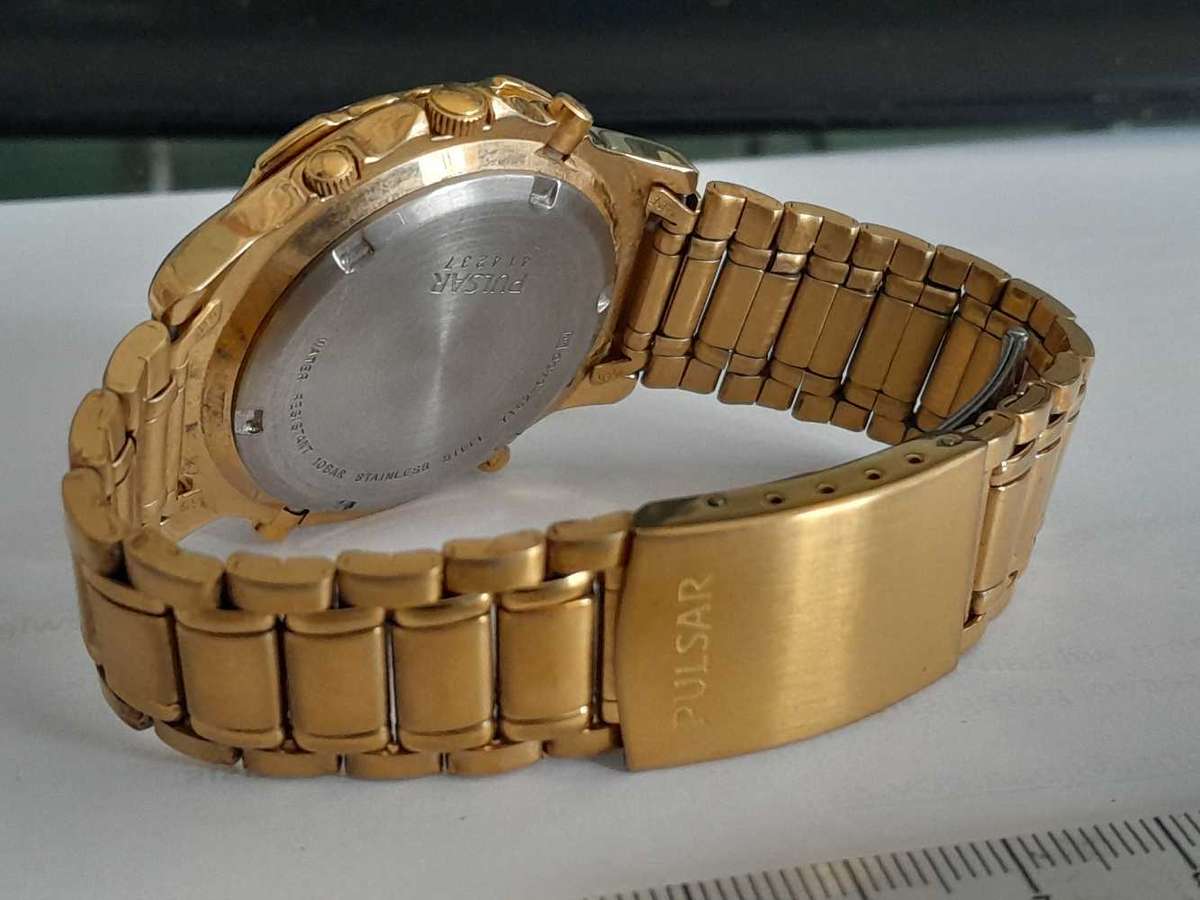 Vintage Pulsar Chronograph, New condition.  Model  Y182-6A00