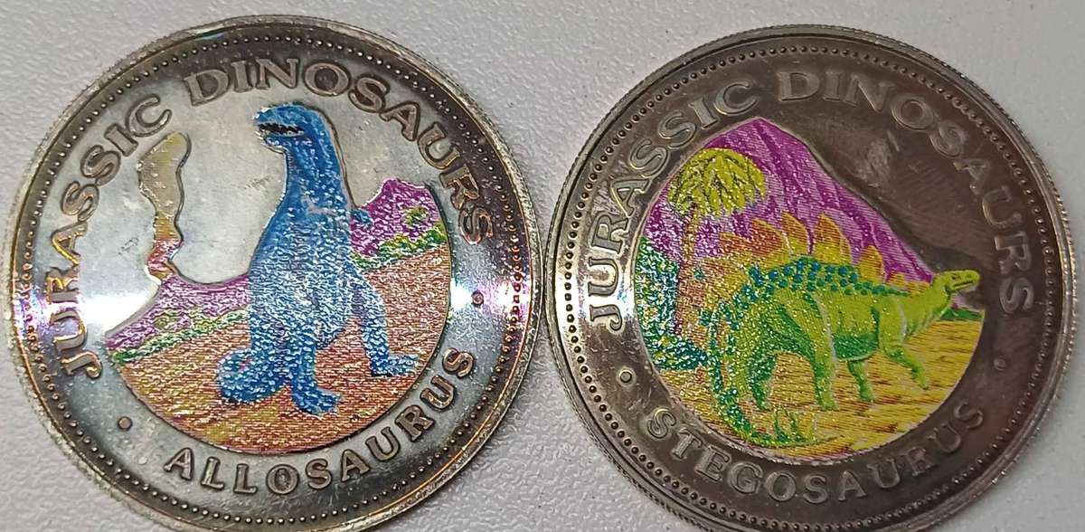 2x Republic of Guineu Dinosaurs .999 20g each total 40grams Silver