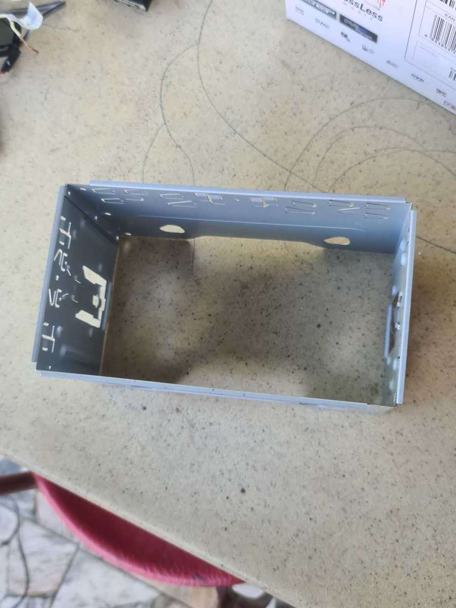 Nakamichi NA3020 2-DIN Built-in Bluetooth Touch Screen With Backup Camera