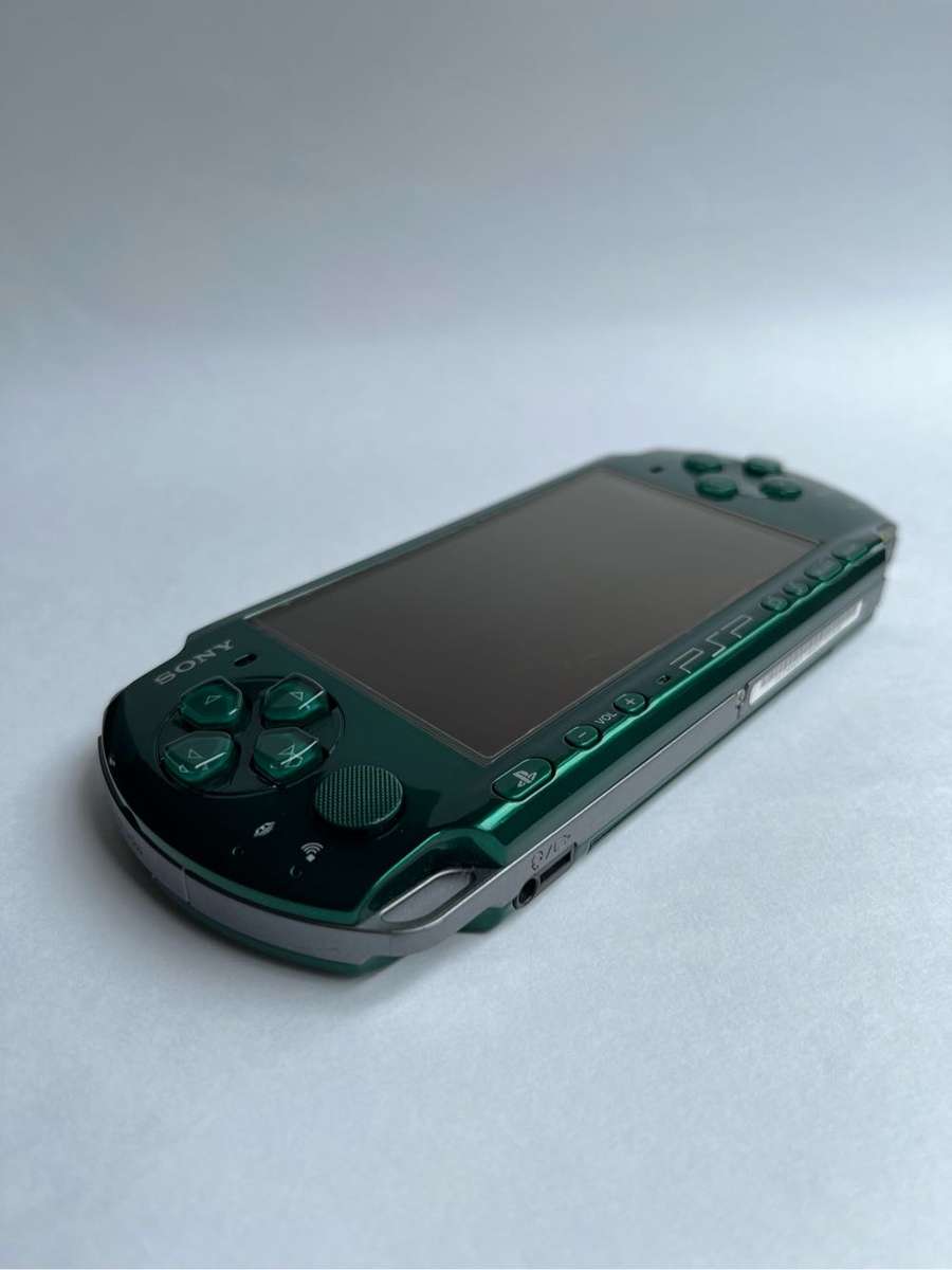 Rare Japanese PSP-3000 and Games