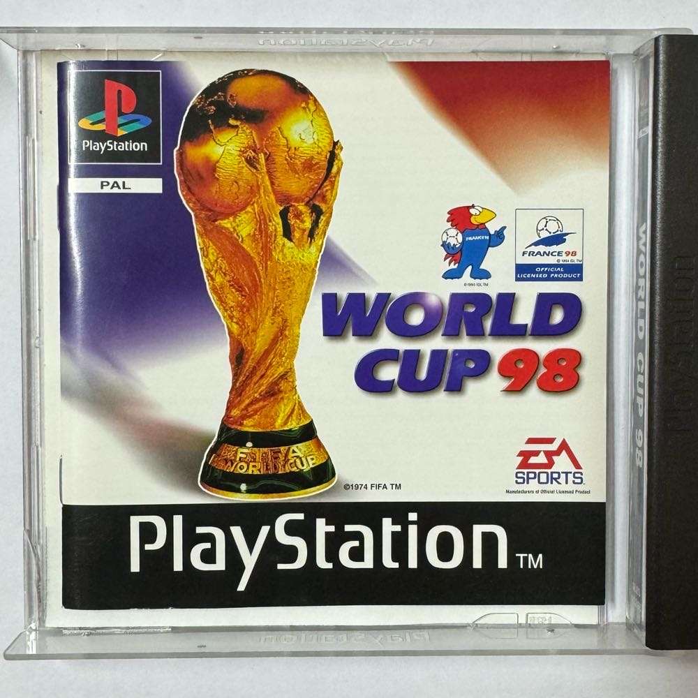 Playstation 1 : France World Cup 98 complete with owners manual