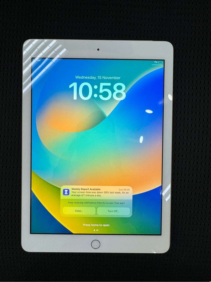 Apple iPad 9.7 6th Generation 128gb WiFi and cellular