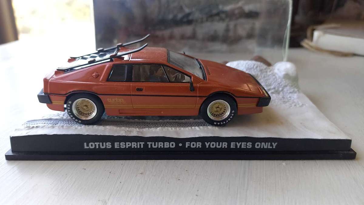 007 Lotus Esprit Turbo - For Your Eyes Only
