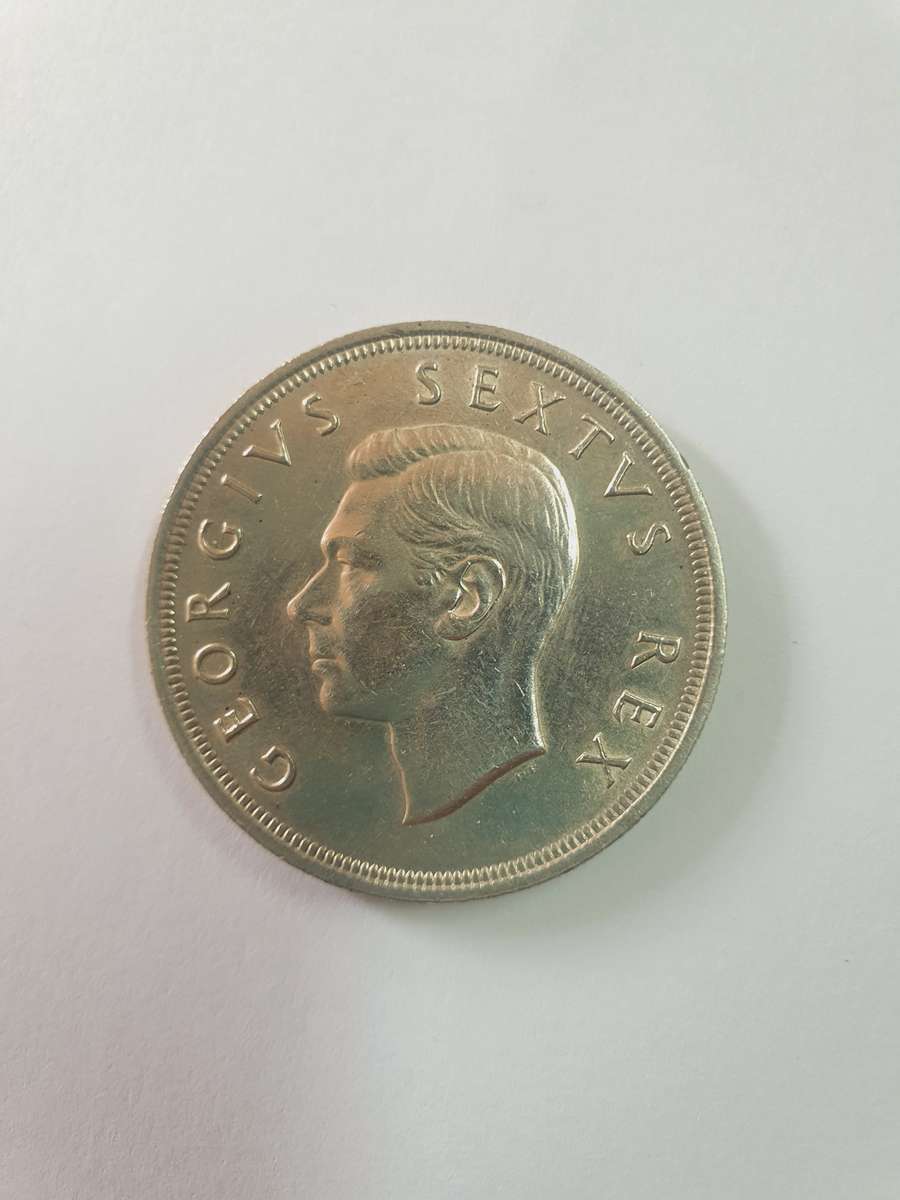 1952 * 5 shilling Crown 50c *