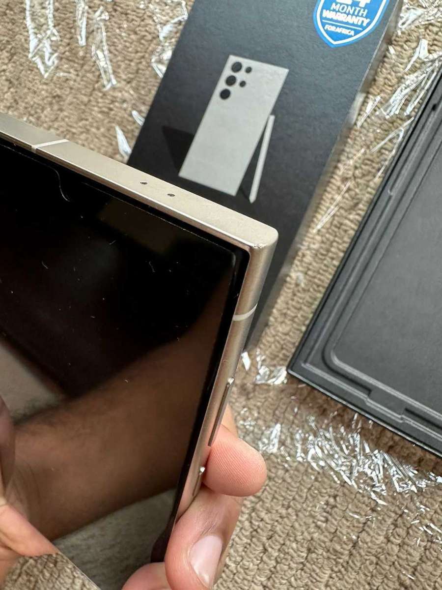 Samsung Galaxy S24 Ultra 256GB Dual Sim