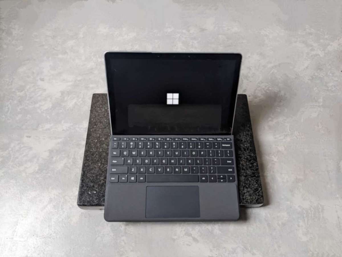 Microsoft Surface GO2