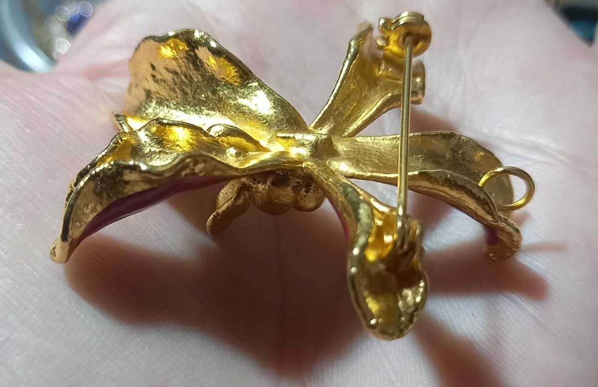 Vintage Beautiful Fuchsia Orchard Dipped Brooch and Pendant