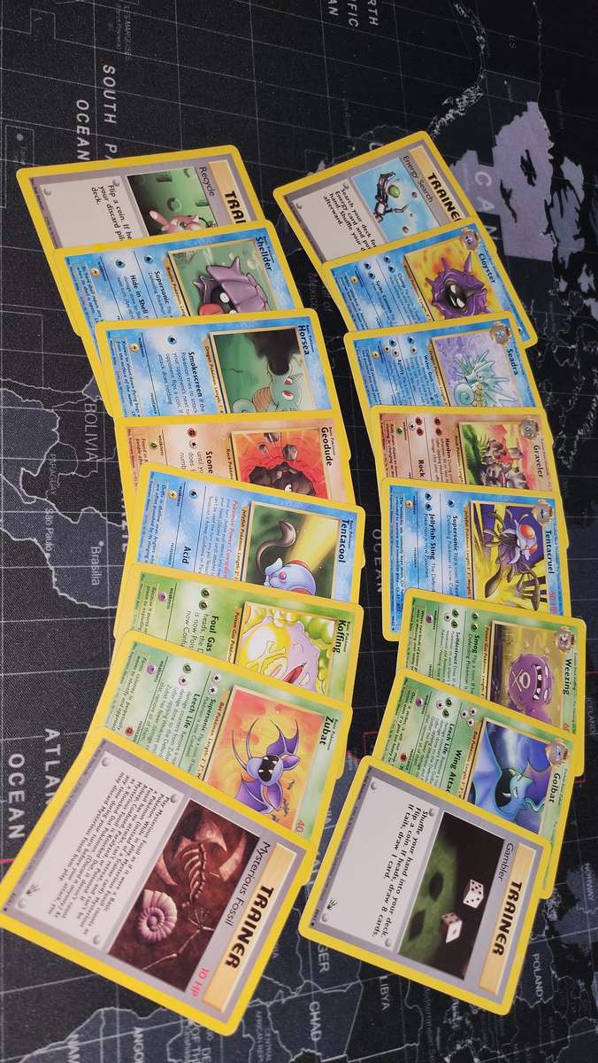 1999 Pokemon Cards: Fossil Set.