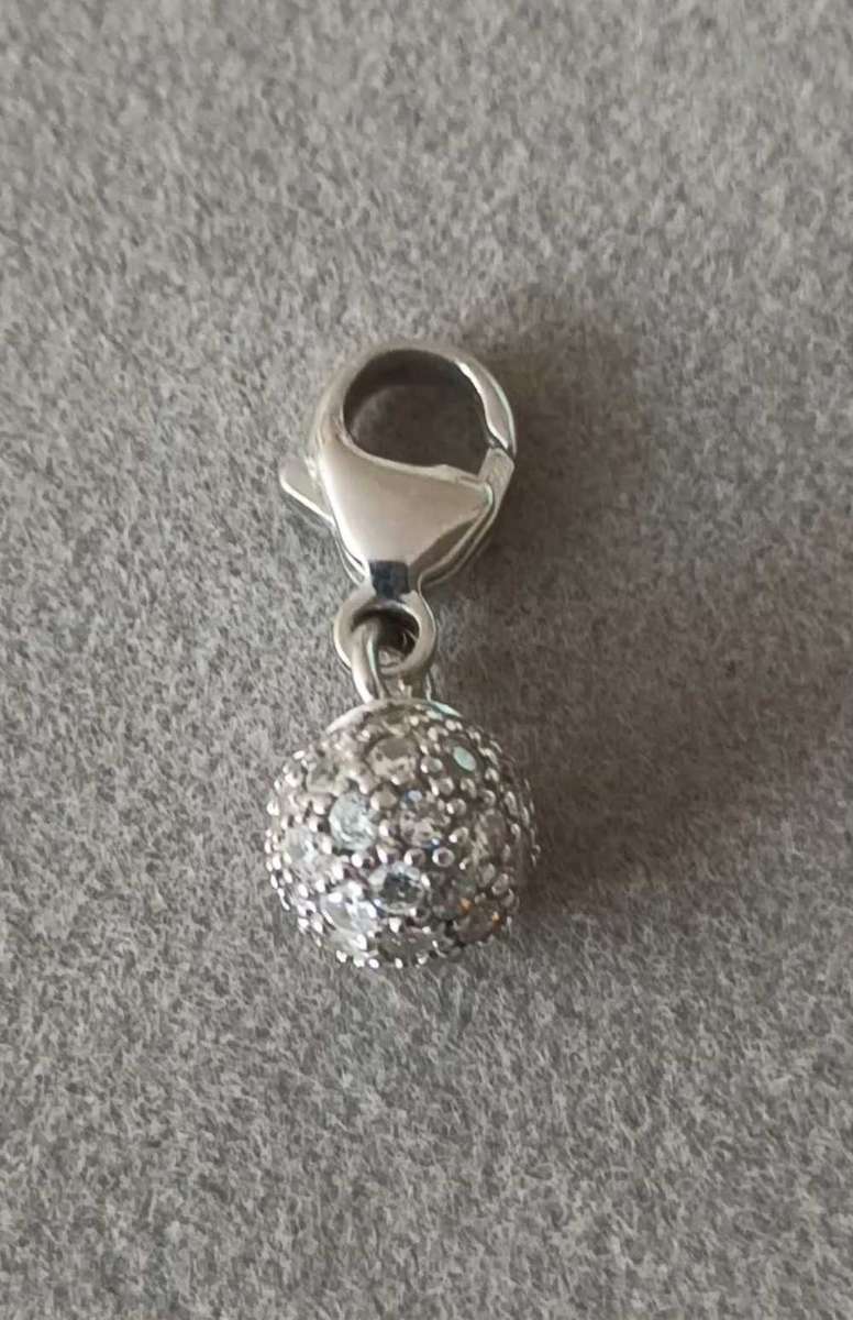 STUNNING 925 STERLING SILVER CHARM 2.64g