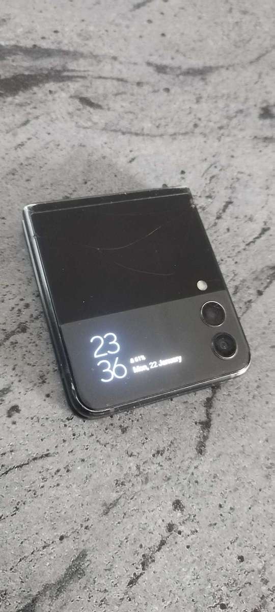 Samsung Cellphones (Lot)