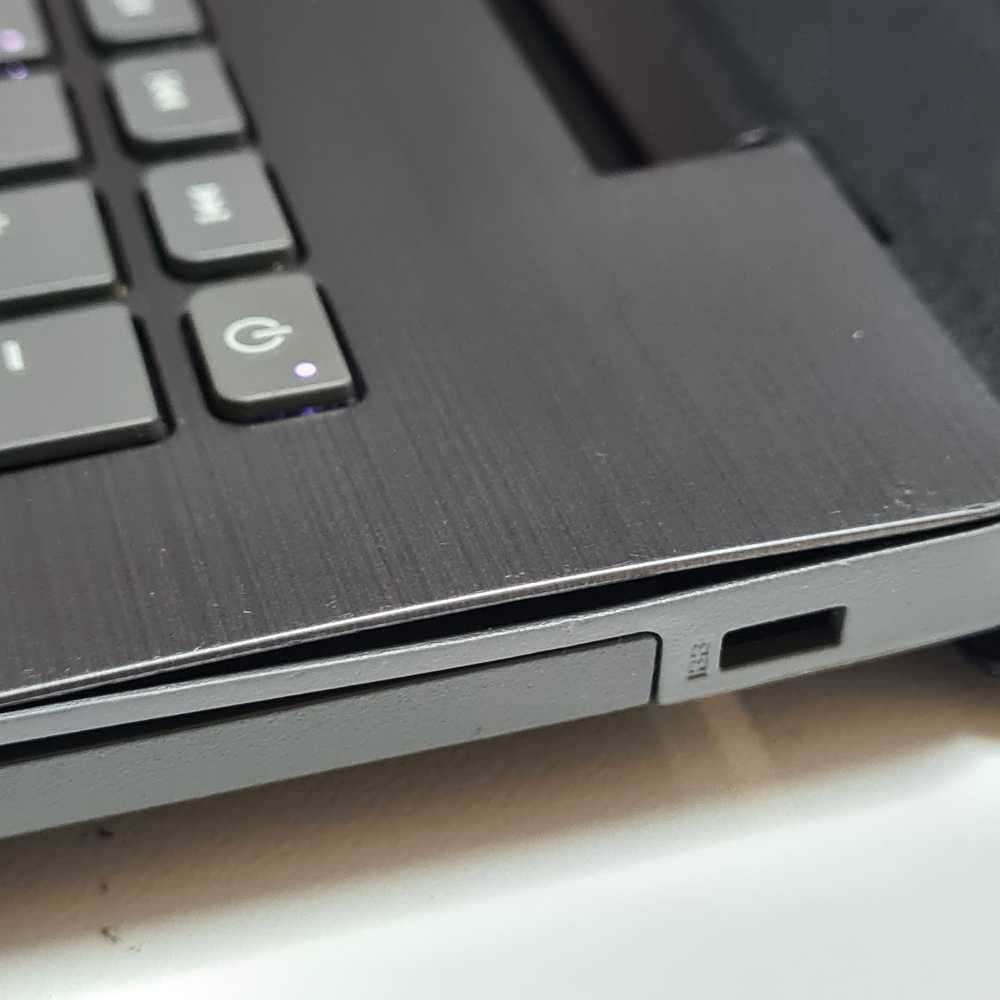 i3 8th generation LENOVO° IdeaPad 330. 8GB ram