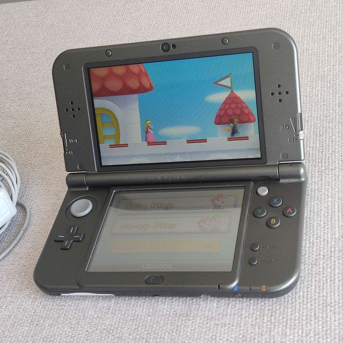 `New` Nintendo 3ds xl console