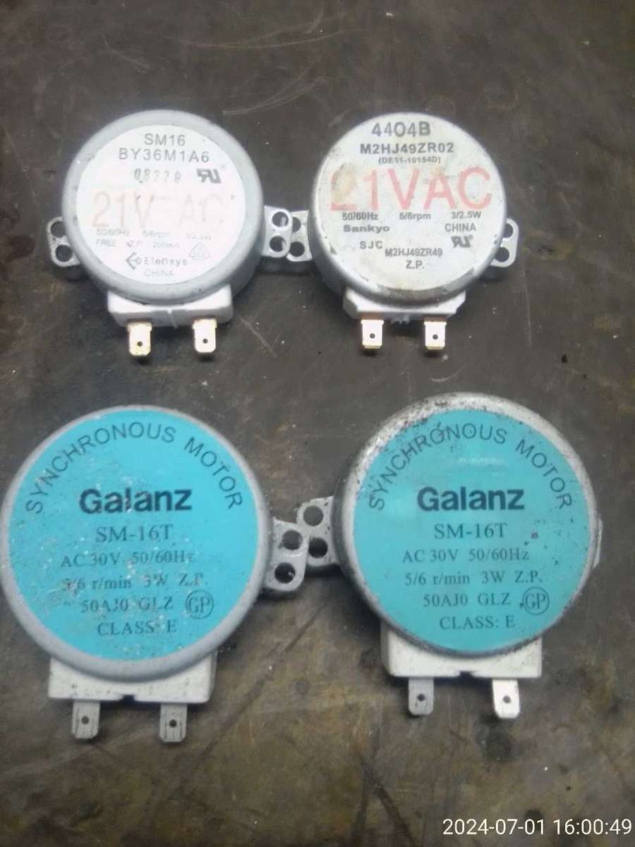 Microwave Synchronous Turntable Motors.  AC 21 V and AC 30 V