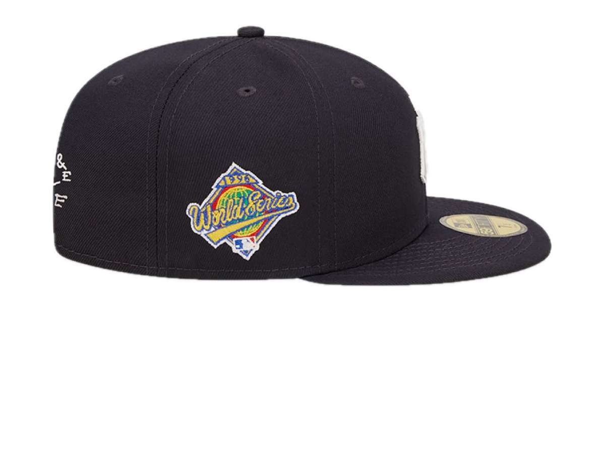 New York Yankees MLB Team Heart Blue 59FIFTY Fitted Cap