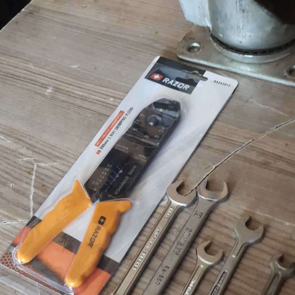 Joblot tools and big heavy duty wheel