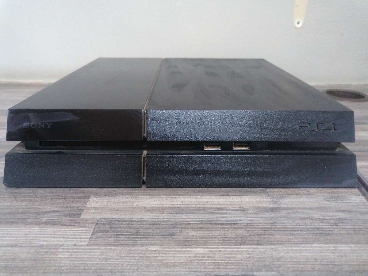 Sony PS4 console