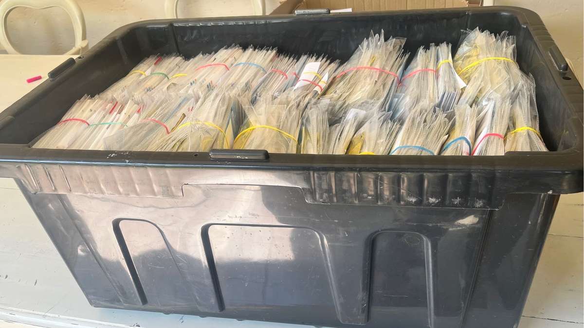 Bulk lot of 2125 foil balloons!!