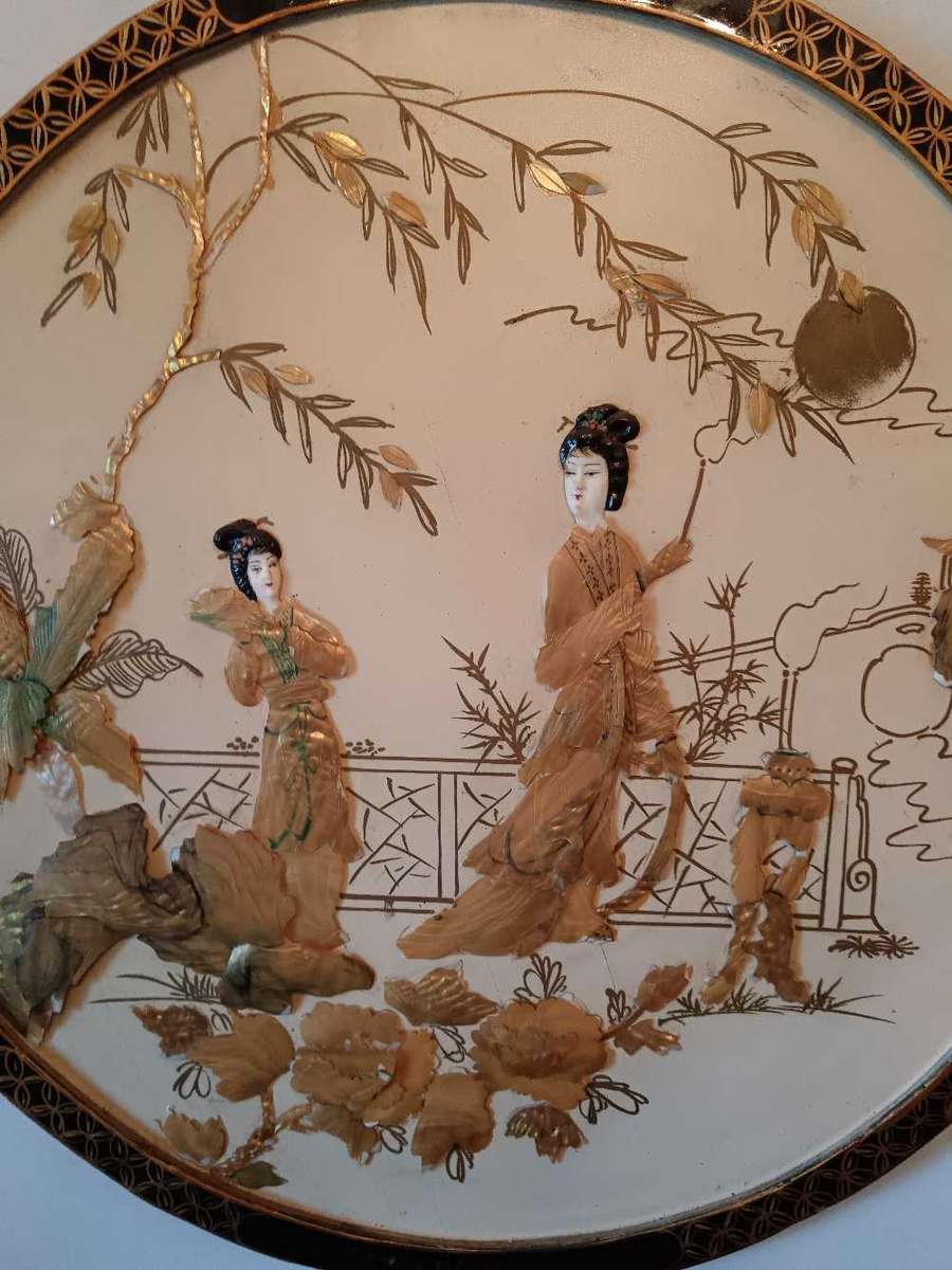 Large  Oriental Round Wall Panel Inlaid Mother of Pearl