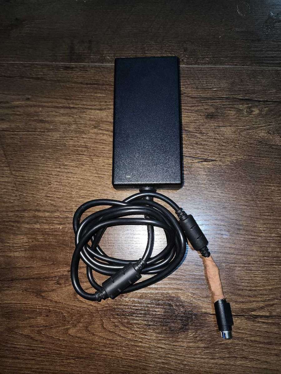 TOSHIBA TECRA W50 A0662 WORKSTATION SEMI GAMING LAPTOP FOR SALE